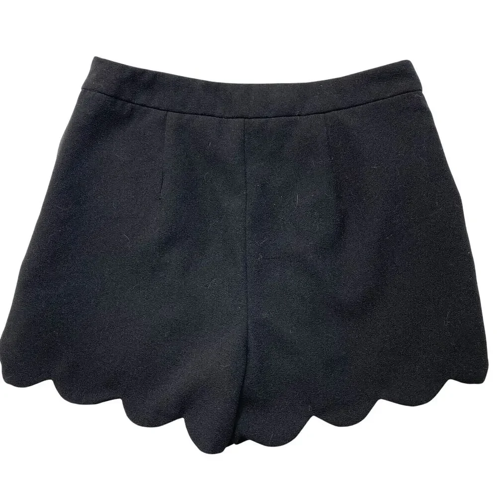 TOBI Black Scalloped Edge Short Shorts Size Small Zipper Lined